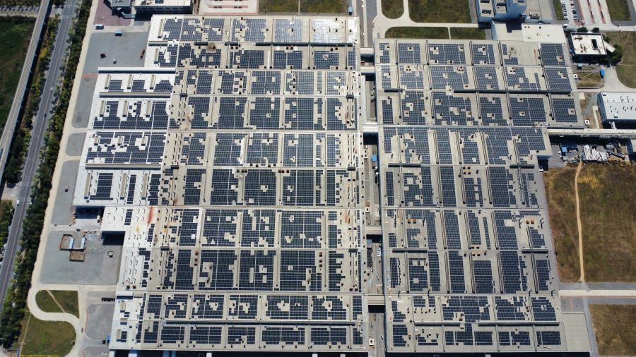 Goodyear conclui usina solar com 29.700 painéis para produção de 28 megawatts de energia